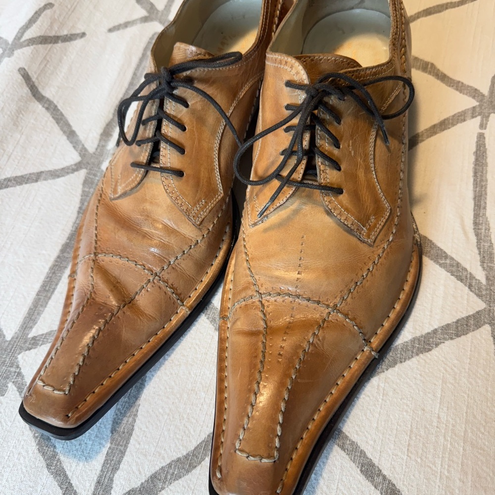 Vera Cuoio “Real Leather” Italy Alternative Tan Oxfords with Brogue Detailing